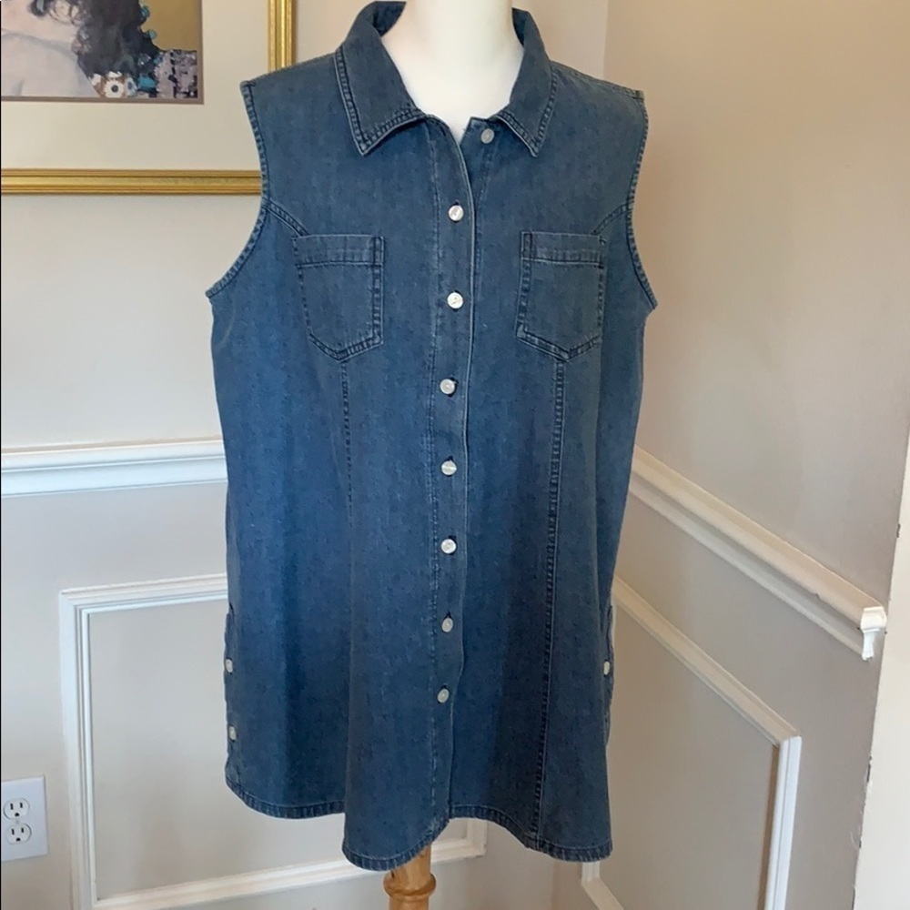 BABY & Me Sleeveless Denim Maternity Top Sz L